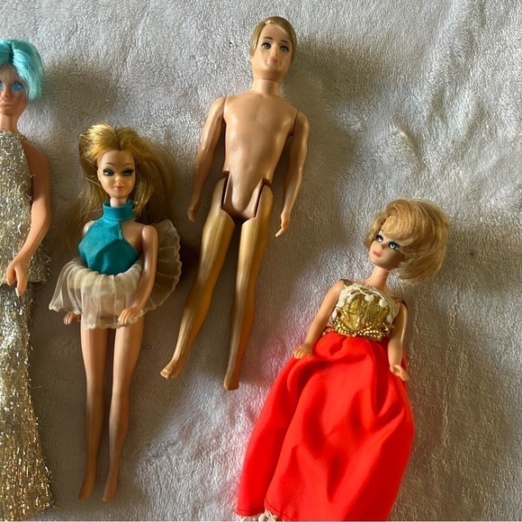 VINTAGE 1969 IDEAL Flatsy Fashion Dolls & Mini Vintage Barbies - Picture 3 of 5